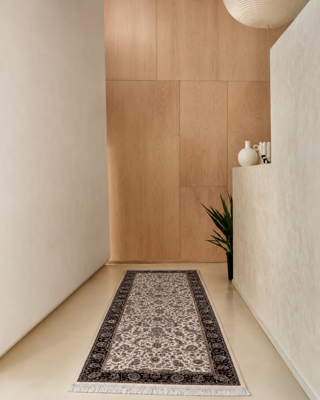 Jilwa Silk & Wool Blend Carpet Runner – Midnight Gold Medallion