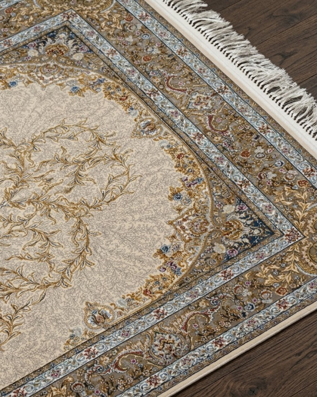 Zarrin Silk & Wool Blend Carpet – Ornate Gold Oval Medallion