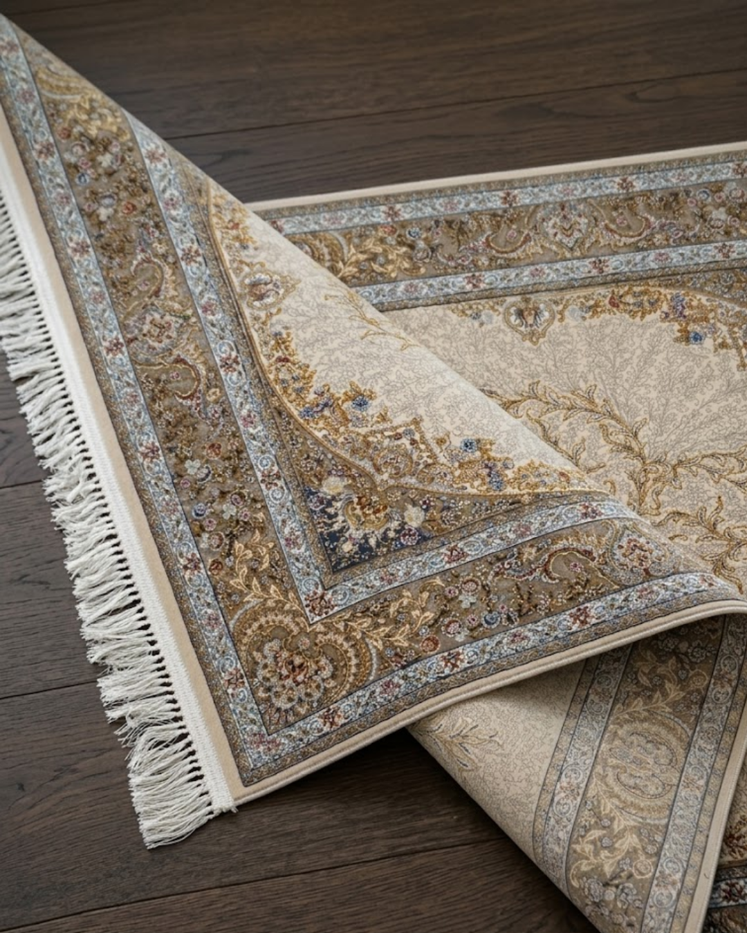 Zarrin Silk & Wool Blend Carpet – Ornate Gold Oval Medallion