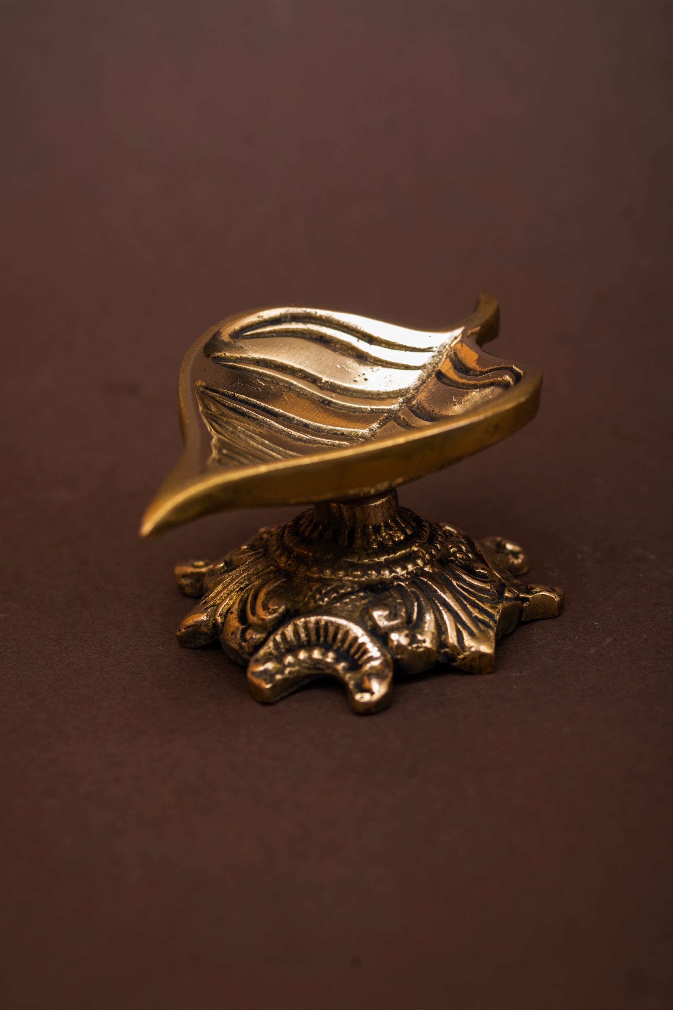 Prakriti Jyoti – The Sacred Leaf in Brass