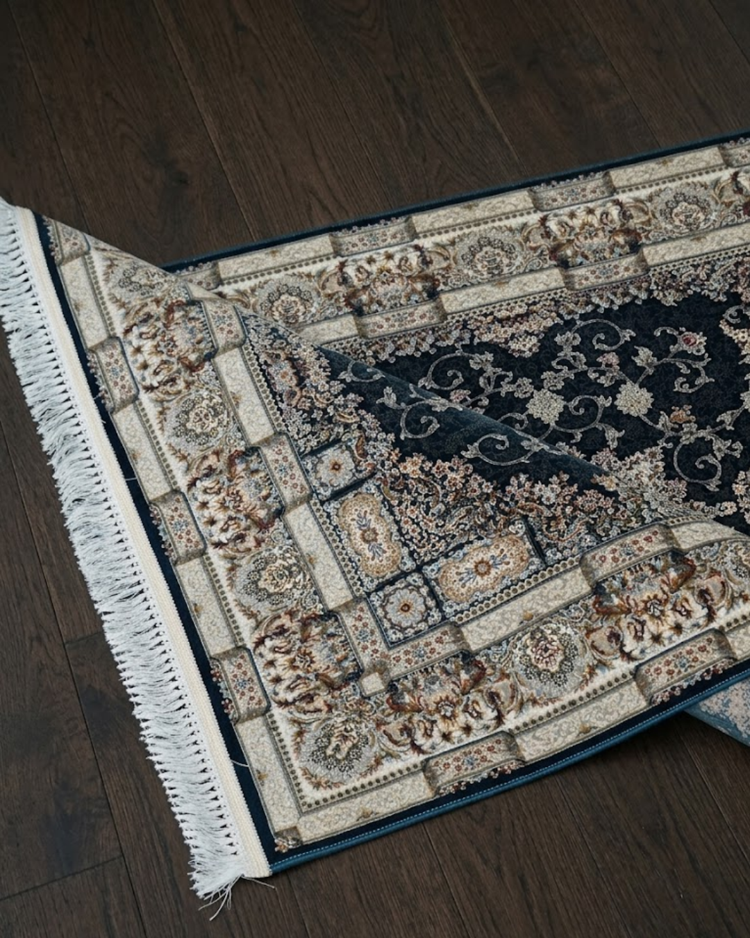 Mehr Silk & Wool Blend Carpet – Coral Floral Garden Panels