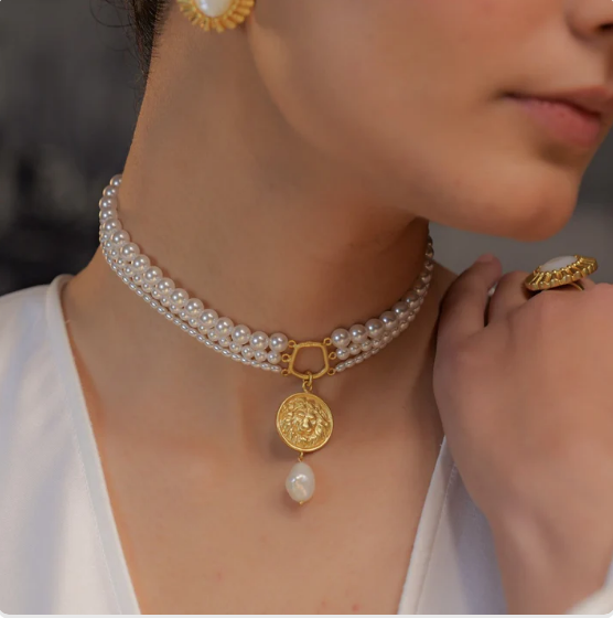 Roaring to Go Pearl Necklace