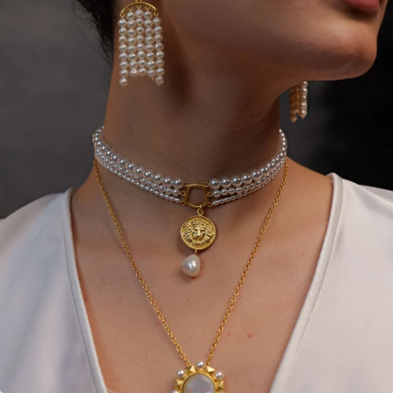 Roaring to Go Pearl Necklace