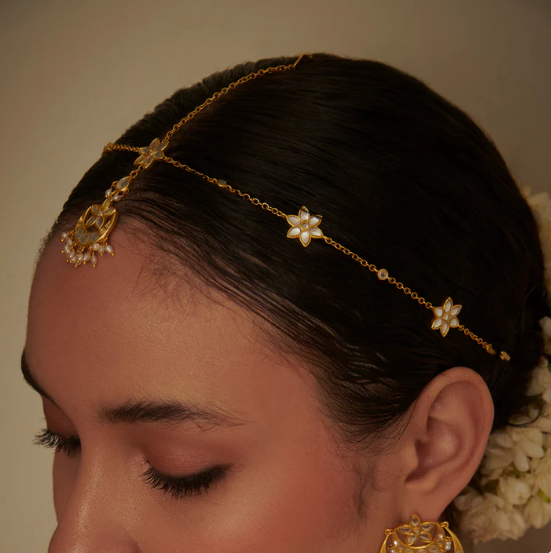 Chand phool Maang Teeka with Mirror Polki and Pearls