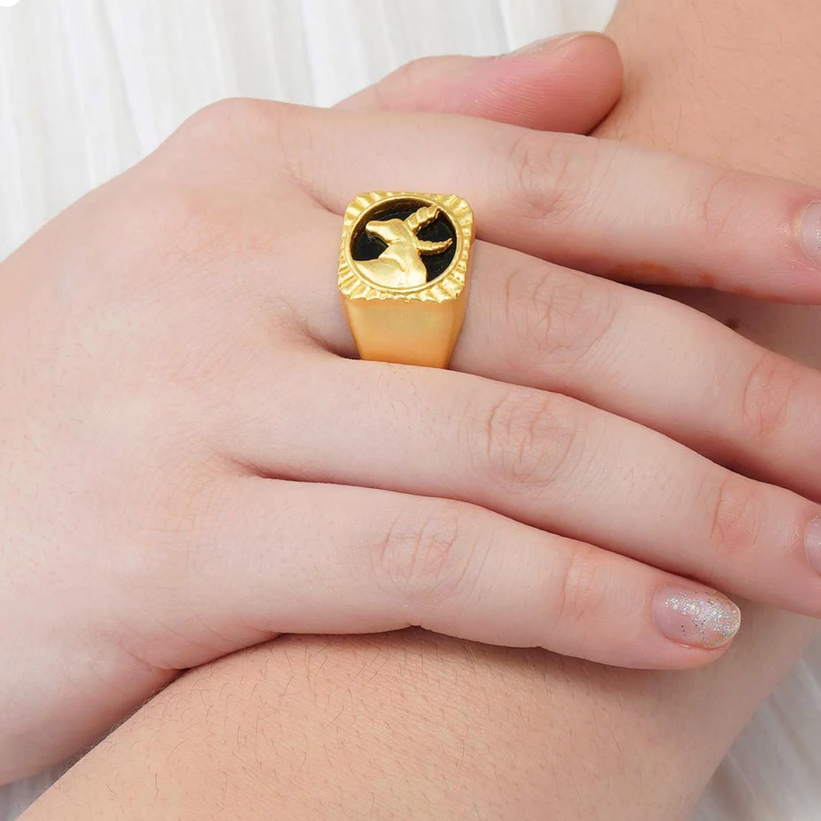 Linked zodiac rings for men and women