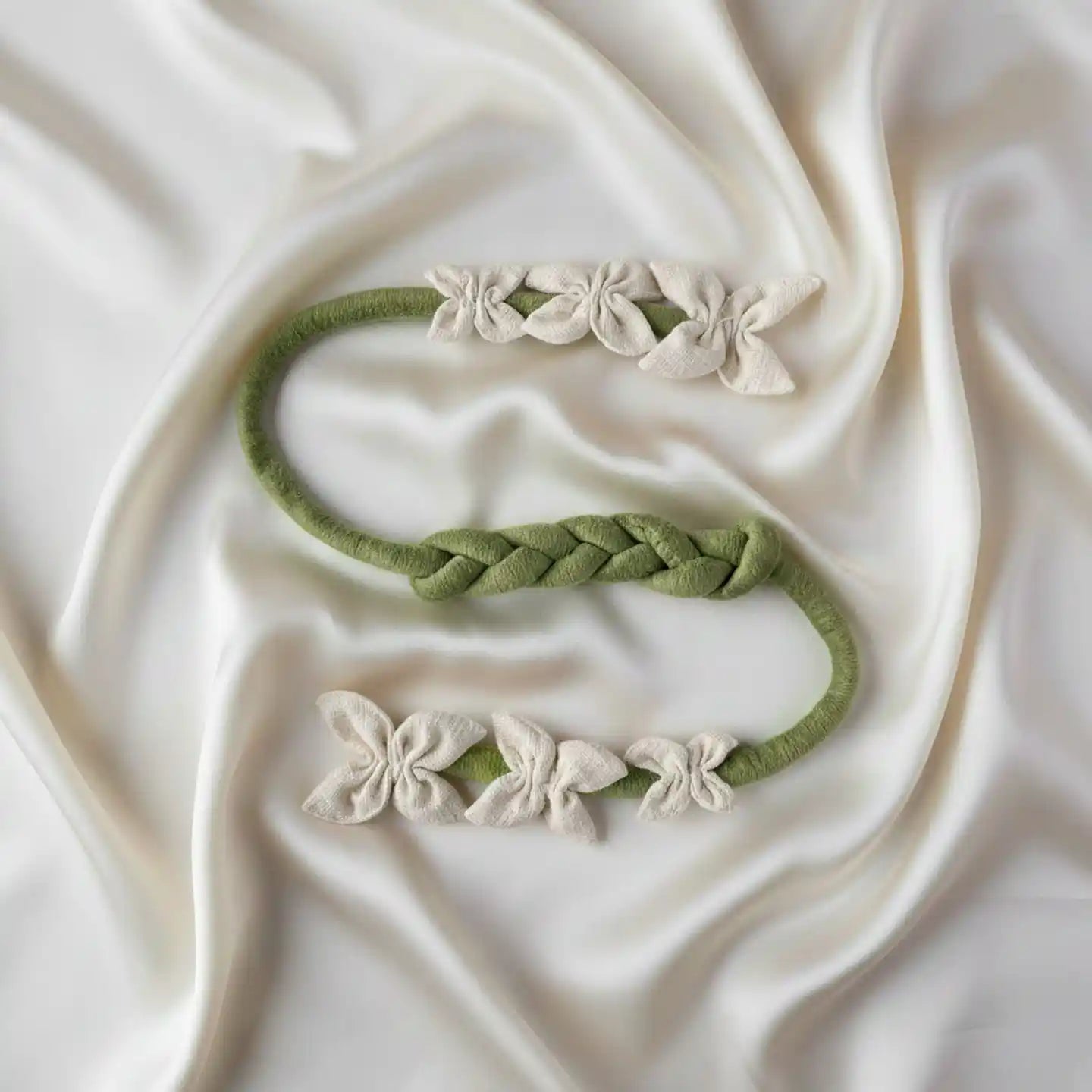 Floret Braid Handcrafted Floral Curtain Tieback