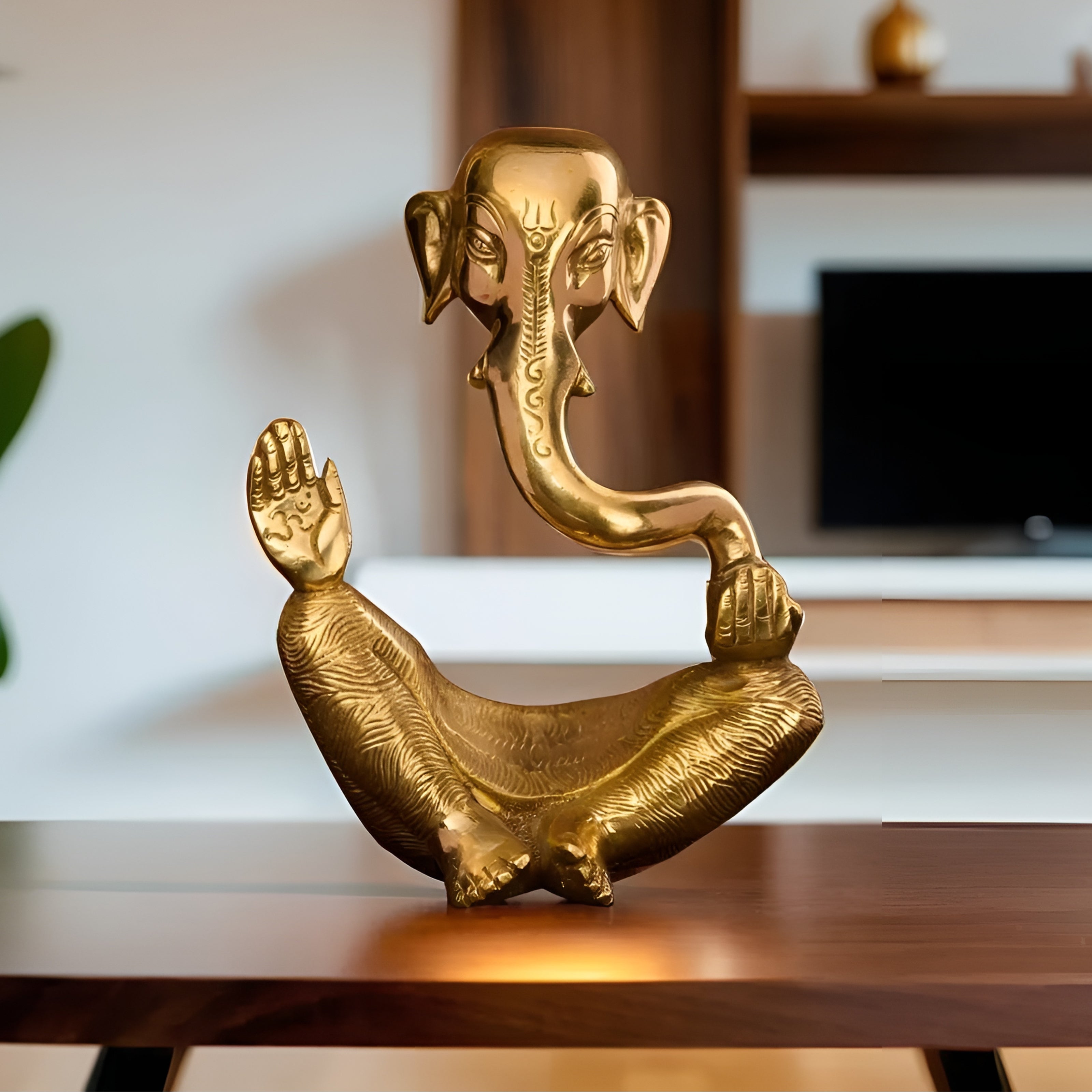 Hand‑crafted brass statue of Lord Ganesh cut‑out design – traditional Indian brass sculpture for spiritual spaces