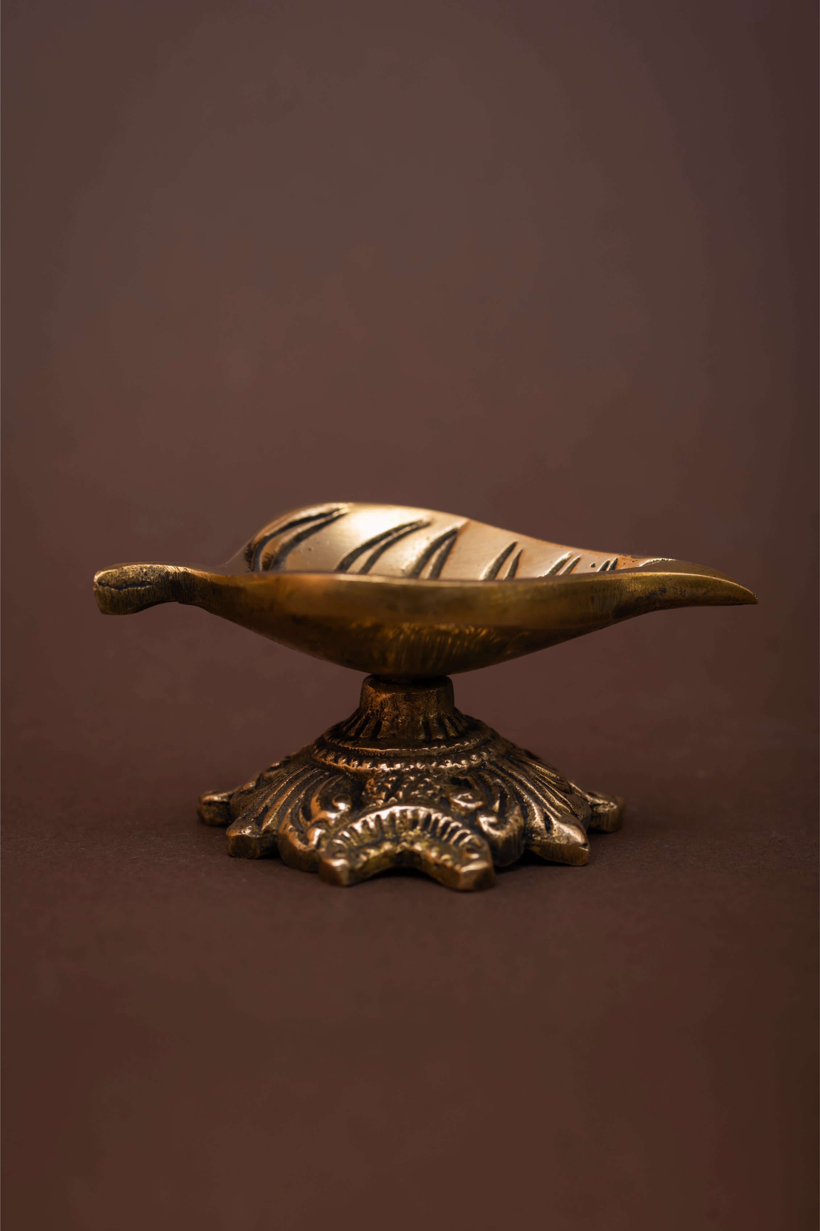 Prakriti Jyoti – The Sacred Leaf in Brass