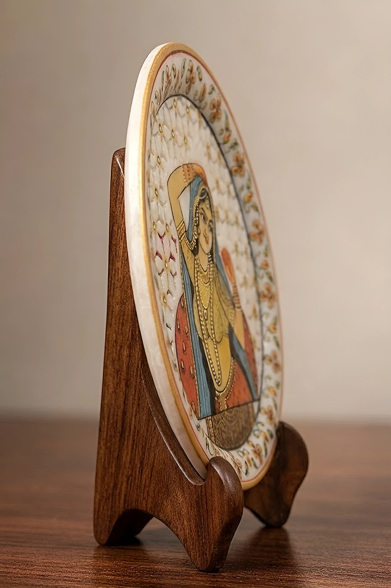 Grace of the Rajput Court – Rajasthani Miniature Marble Plate