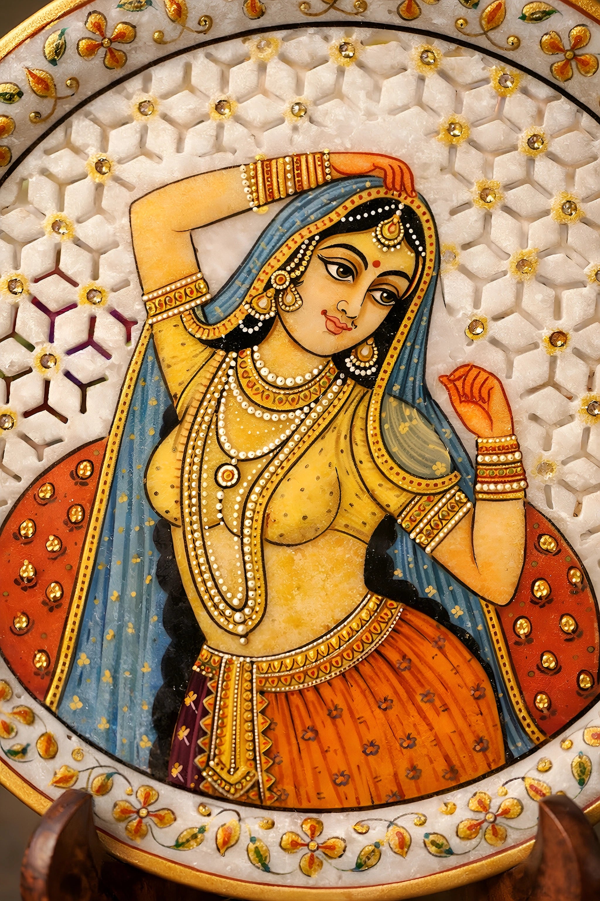 Grace of the Rajput Court – Rajasthani Miniature Marble Plate