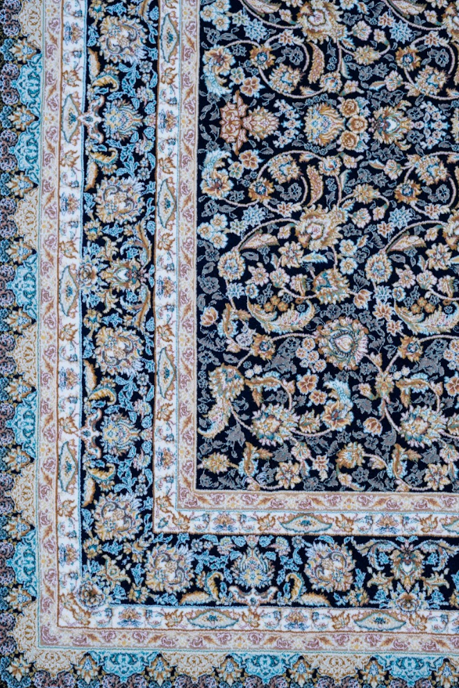 Mehrnaz Silk Medallion Rug – Kashmiri Inspired Floral Weave