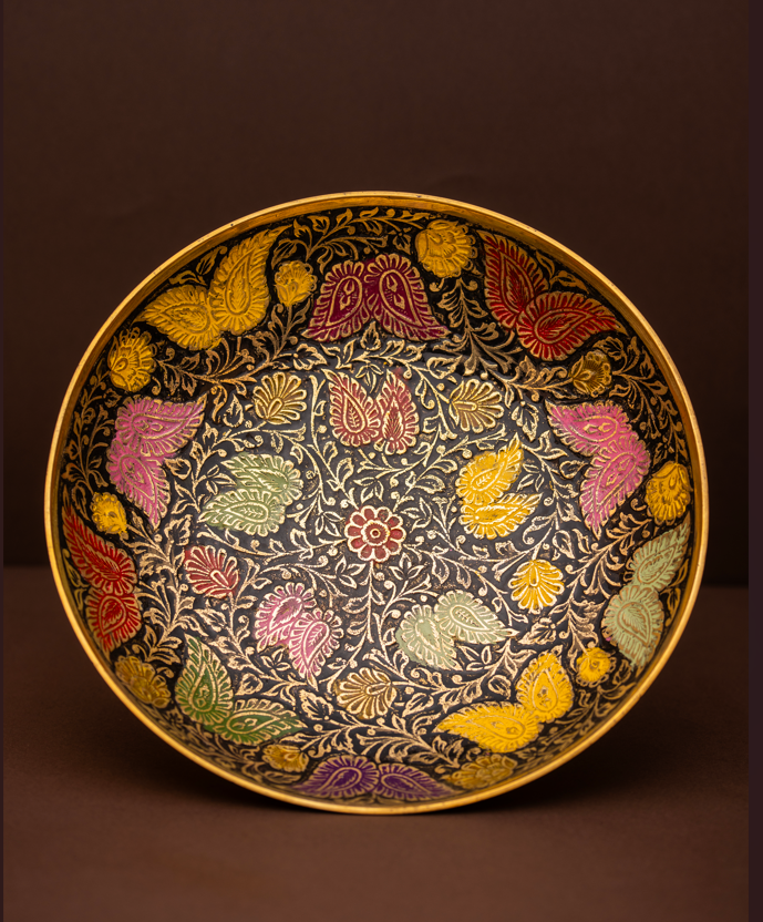 Decorative bowlwith colorful floral pattern 