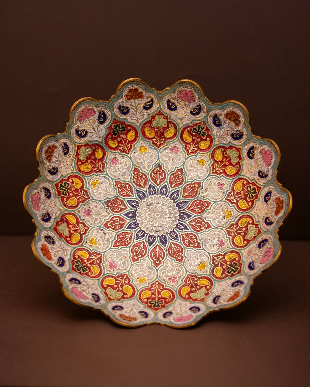 Decorative plate with intricate floral patterns 